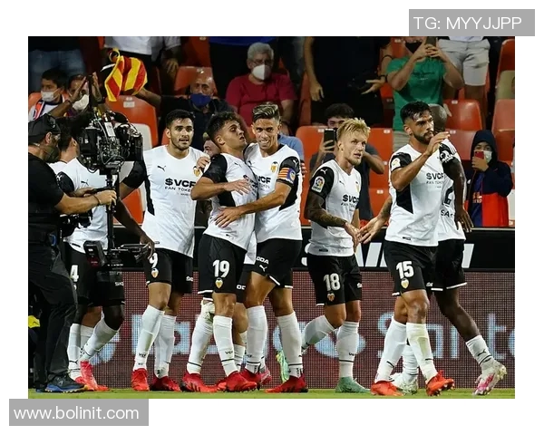 巴萨与瓦伦西亚激战32回合谁能在这场对决中笑到最后